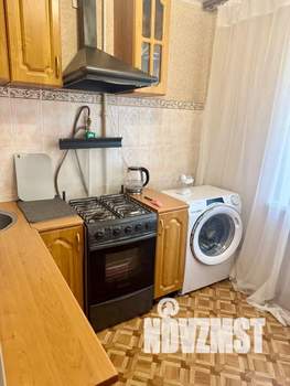 1-к квартира, посуточно, 32м2, 3/5 этаж
