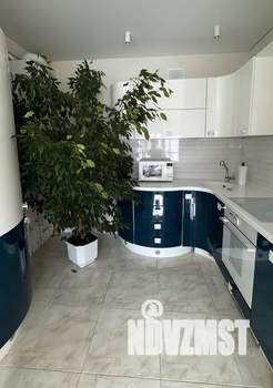 2-к квартира, посуточно, 40м2, 18/24 этаж