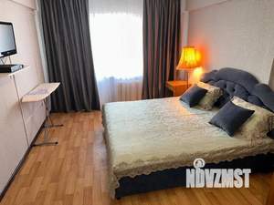 1-к квартира, посуточно, 49м2, 4/5 этаж