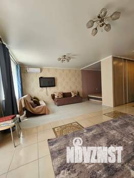 Студия квартира, посуточно, 42м2, 3/14 этаж