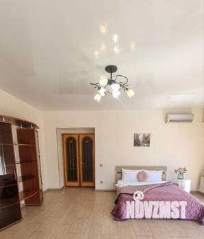 3-к квартира, посуточно, 120м2, 1/1 этаж