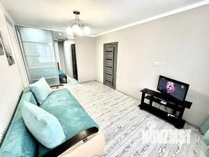 1-к квартира, посуточно, 50м2, 10/17 этаж