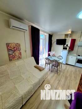 Студия квартира, посуточно, 33м2, 6/18 этаж