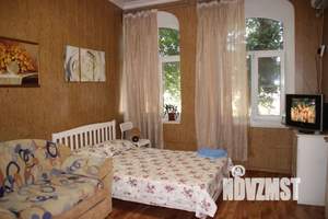 1-к квартира, посуточно, 30м2, 1/2 этаж