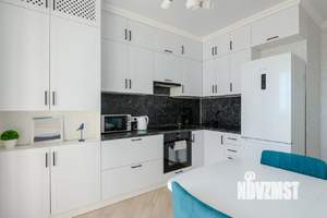 1-к квартира, посуточно, 39м2, 9/17 этаж