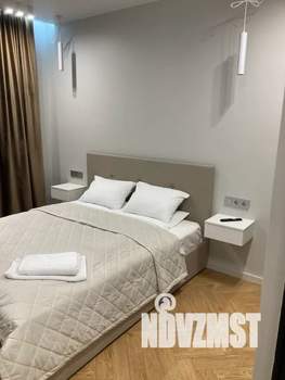 1-к квартира, посуточно, 44м2, 18/23 этаж