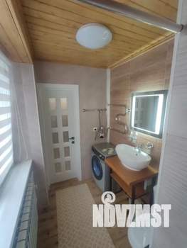 Студия квартира, посуточно, 29м2, 1/5 этаж