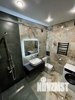 Студия квартира, посуточно, 35м2, 21/21 этаж