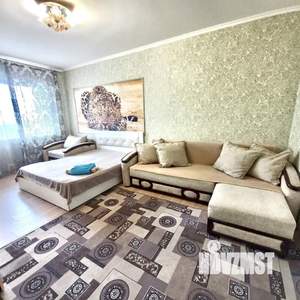 1-к квартира, посуточно, 50м2, 2/10 этаж