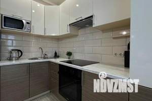 1-к квартира, посуточно, 37м2, 8/17 этаж