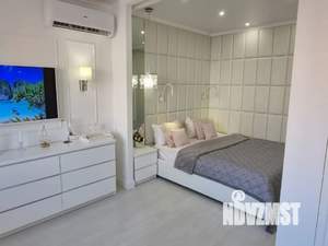 Студия квартира, посуточно, 40м2, 11/17 этаж