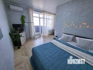 Студия квартира, посуточно, 40м2, 8/18 этаж