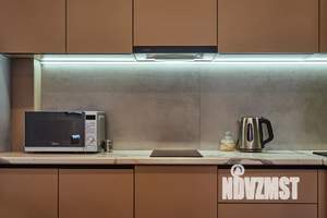 1-к квартира, посуточно, 38м2, 21/21 этаж