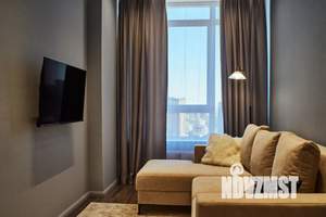 1-к квартира, посуточно, 38м2, 21/21 этаж