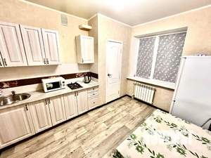 1-к квартира, посуточно, 40м2, 2/9 этаж