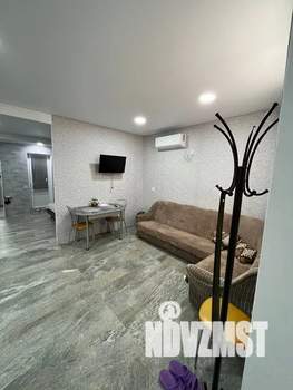 1-к квартира, посуточно, 40м2, 1/2 этаж