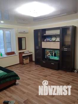 1-к квартира, посуточно, 40м2, 2/2 этаж