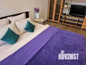 1-к квартира, посуточно, 40м2, 8/12 этаж