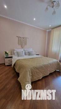 2-к квартира, посуточно, 55м2, 1/1 этаж