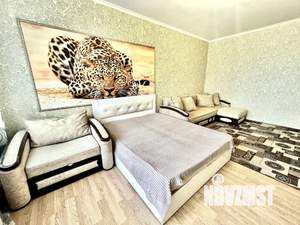 1-к квартира, посуточно, 50м2, 1/1 этаж