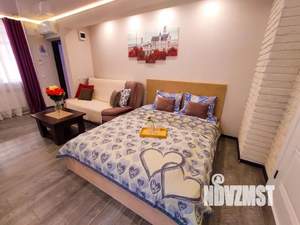 Студия квартира, посуточно, 29м2, 1/5 этаж