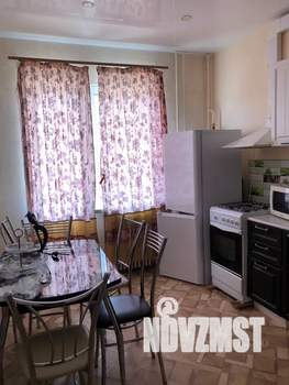 1-к квартира, посуточно, 40м2, 7/9 этаж