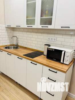 Студия квартира, посуточно, 33м2, 12/21 этаж