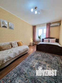 1-к квартира, посуточно, 40м2, 3/6 этаж