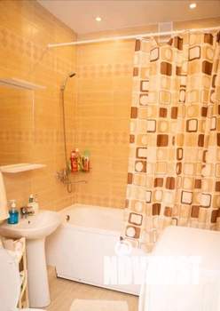 Студия квартира, посуточно, 33м2, 6/18 этаж