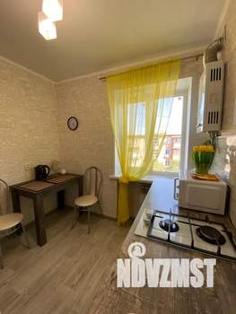 1-к квартира, посуточно, 30м2, 5/5 этаж