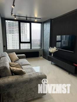 2-к квартира, посуточно, 44м2, 13/24 этаж