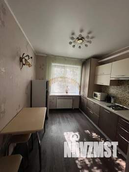 1-к квартира, посуточно, 40м2, 1/9 этаж