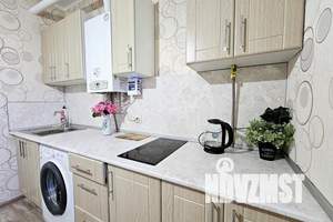 1-к квартира, посуточно, 35м2, 3/23 этаж