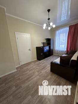 2-к квартира, посуточно, 40м2, 1/2 этаж