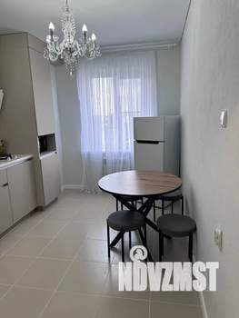 1-к квартира, посуточно, 45м2, 6/9 этаж