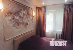 2-к квартира, посуточно, 49м2, 1/5 этаж