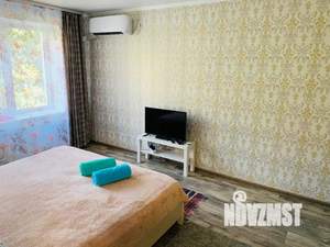1-к квартира, посуточно, 34м2, 3/5 этаж