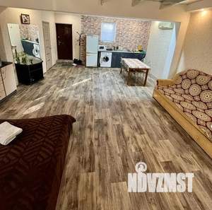 Студия квартира, посуточно, 50м2, 2/2 этаж