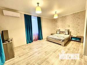 1-к квартира, посуточно, 40м2, 9/16 этаж