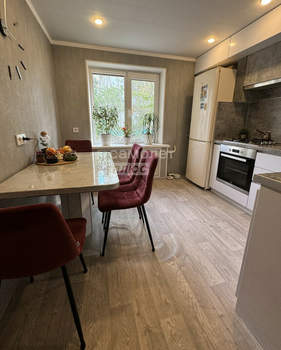2-к квартира, вторичка, 51м2, 1/9 этаж