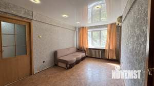 4-к квартира, вторичка, 58м2, 1/5 этаж