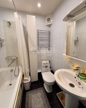 1-к квартира, вторичка, 37м2, 9/9 этаж