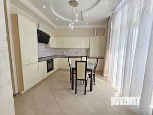 2-к квартира, вторичка, 82м2, 7/17 этаж