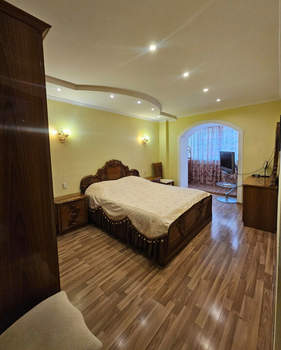 3-к квартира, вторичка, 68м2, 1/4 этаж