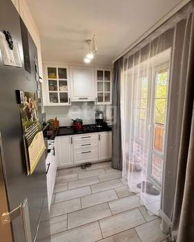 3-к квартира, вторичка, 57м2, 3/5 этаж