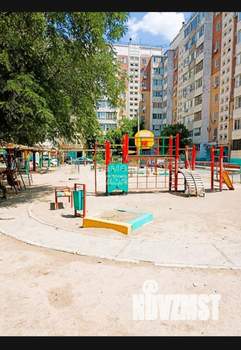 2-к квартира, вторичка, 61м2, 1/9 этаж