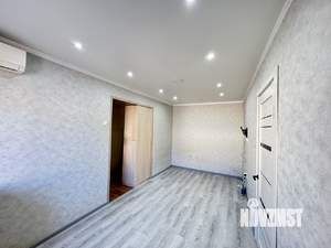 2-к квартира, вторичка, 35м2, 5/5 этаж