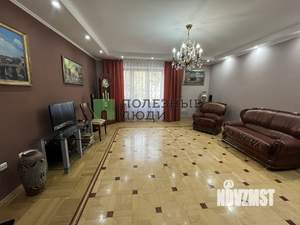 3-к квартира, вторичка, 100м2, 2/5 этаж