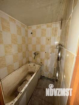 2-к квартира, вторичка, 42м2, 1/5 этаж