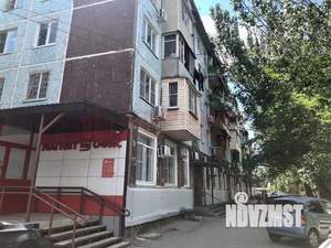 3-к квартира, вторичка, 58м2, 2/5 этаж